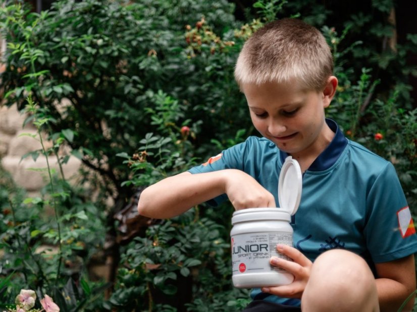 Iontový nápoj JUNIOR SPORT DRINK 700g Pomeranč
